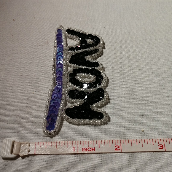 Avon Set of Two Sequin Glue-On Avon Patches - Picture 5 of 7